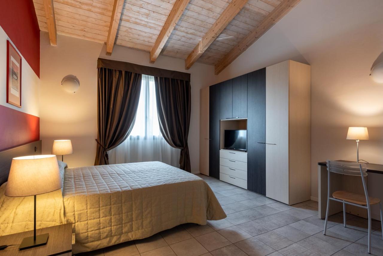 Hotel Maranello Village Esterno foto