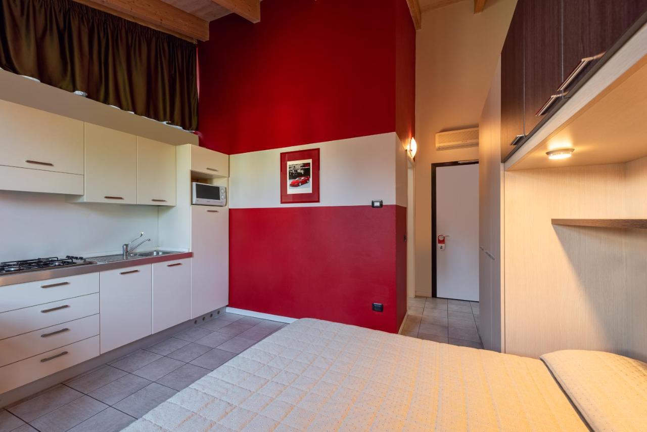 Hotel Maranello Village Esterno foto