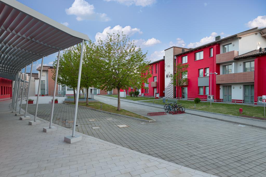 Hotel Maranello Village Esterno foto
