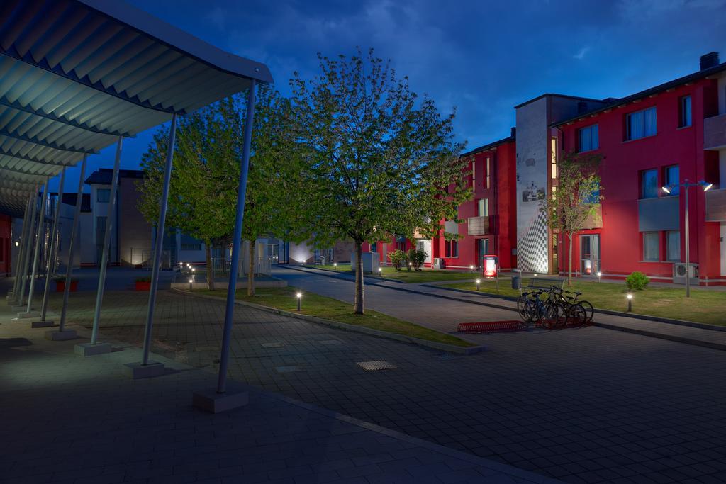 Hotel Maranello Village Esterno foto